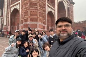 From Jaipur: 2 Day Taj Mahal Overnight Tour By Car