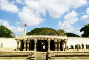 From Jaipur: Bodhgaya Temple and Monasteries Tour with Lunch