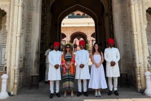 Jaipur Highlights: Amber Fort, City Palace, Jantar Mantar