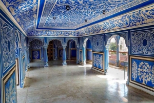 ジャイプル発：ガルタ寺院を訪れるプライベートジャイプル市内ツアーをご案内します