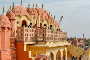 From Jaipur: Private Amber Fort, Jal Mahal and More Car Tour