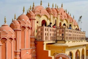 Fra Jaipur: Privat biltur til Amber Fort, Jal Mahal og flere andre steder