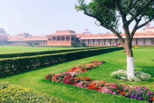 Из Джайпура: Экскурсия в Тадж Санрайз с Фатехпур Сикри и Абханери