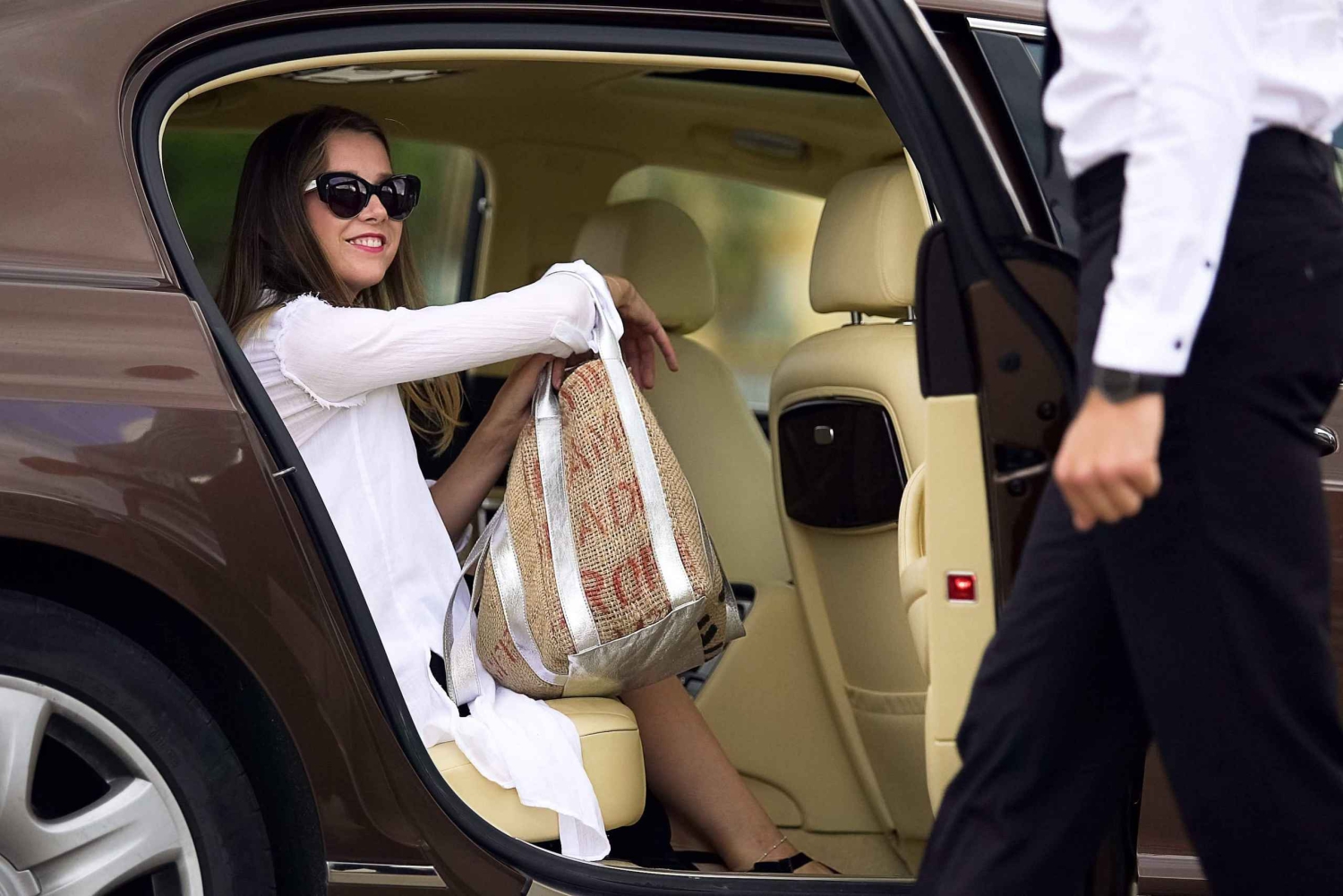 ジャイプル発：ランタンボアとジャイプル間のプライベート送迎サービスをご利用いただけます