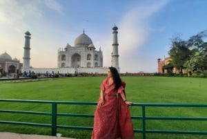 Depuis Jaipur : visite du Taj Mahal et du fort d'Agra et transfert à Delhi