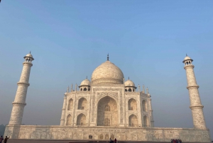 Depuis Jaipur : visite du Taj Mahal et du fort d'Agra et transfert à Delhi