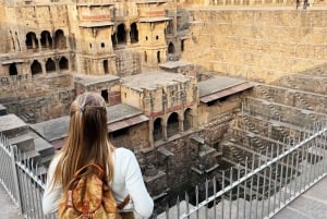 Von Jaipur aus: Tagestour zum Abhaneri Chand Baori Stepwell