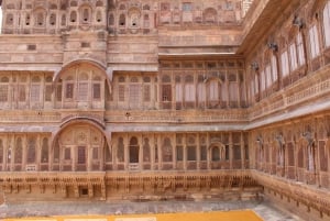 De Udaipur a Jaipur: Excursão de um dia a Pushkar e Chittorgarh