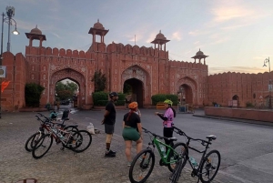 Jaipur: 3-Hour Morning Bike Tour of Jaipur Old City