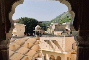Jaipur: Amber Fort Full or Half-Day Guided Tour by Car