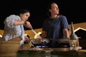 Jaipur: Madlavningskursus på tagterrassen på Amer Fort med middag