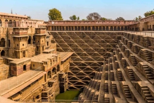 Jaipur: Bhangarh Fort, Chand Baori & Shopping Day Trip