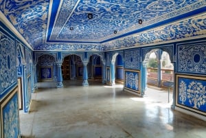Visite de la ville de Jaipur : City Palace, Jantar, Hawa & Jal Mahal