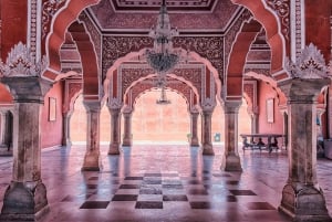 Visite de la ville de Jaipur : City Palace, Jantar, Hawa & Jal Mahal