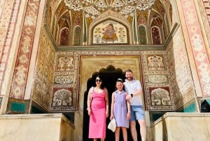 Jaipur: City Tour Full-Day Sightseeing with Guide