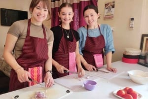 Jaipur: Ruoanlaittokurssi ja kulttuuri-ilta paikallisten kanssa