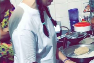 Jaipur: lezione di cucina a casa della famiglia ospitante per 3 ore