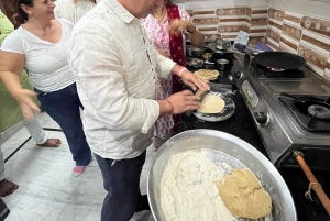 Jaipur: Clase de cocina en casa de la familia anfitriona durante 3 horas