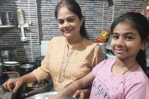 Jaipur: Aula de culinária com uma família local