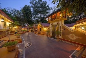 Jaipur: Visita cultural nocturna y cena en Chokhi Dhani