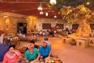 Jaipur: Visita cultural nocturna y cena en Chokhi Dhani