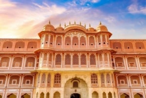 Jaipur: Same Day Amber Fort & Hawa Mahal with Guided Tour