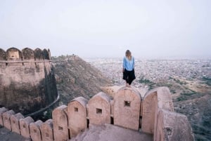 Jaipur: Same Day Amber Fort & Hawa Mahal with Guided Tour