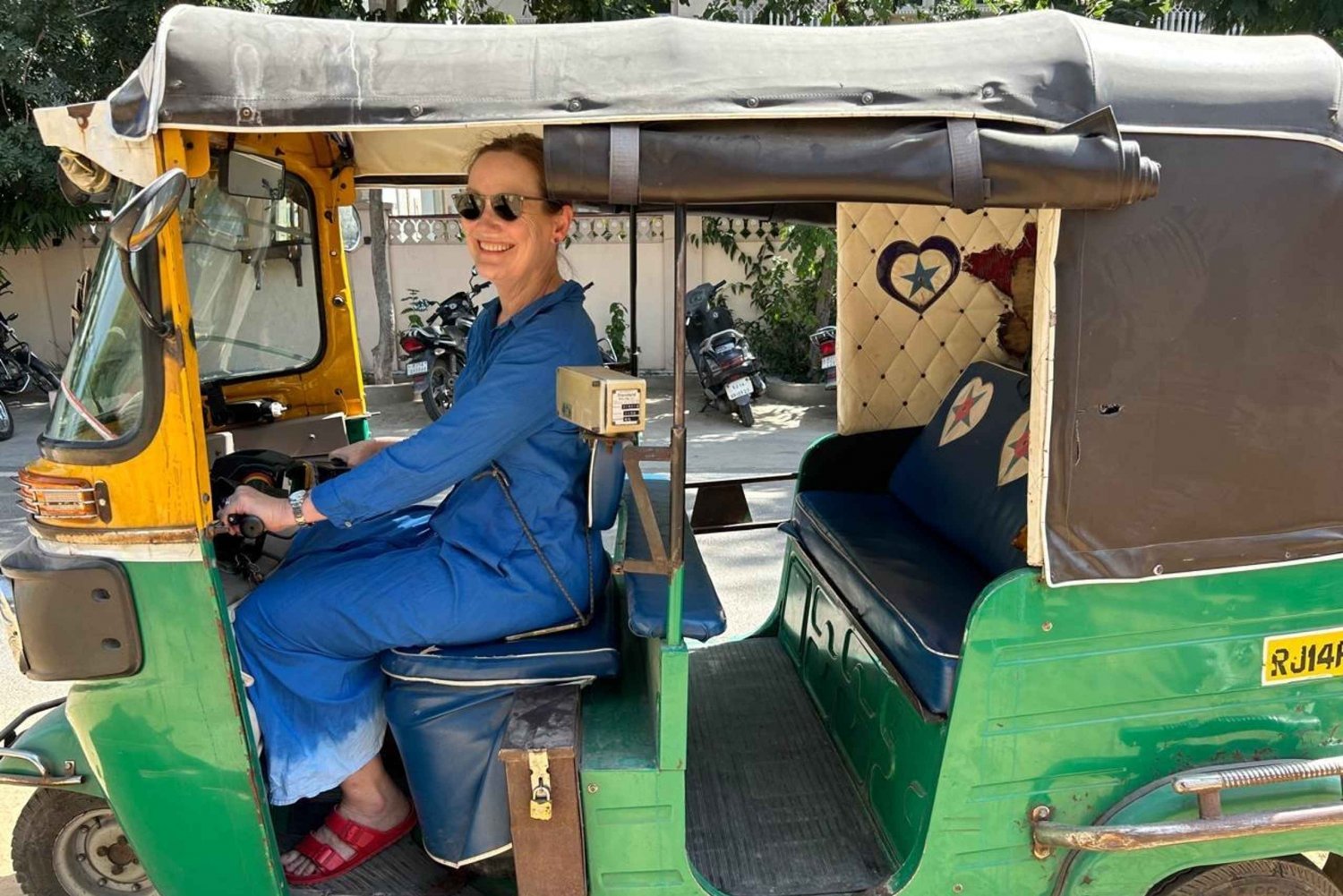 Jaipur: Explore the Pink City by Private Tuk-Tuk with Guide