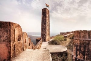Jaipur: Tour panoramico di un giorno intero con Tuk Tuk e guida governativa. Guida
