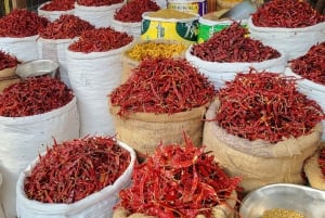 Jaipur: Guidet gåtur med te- og gademadssmagning