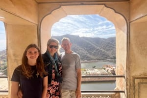 Jaipur: Half Day Tour (Amber Fort, Panna Meena, Jal Mahal)