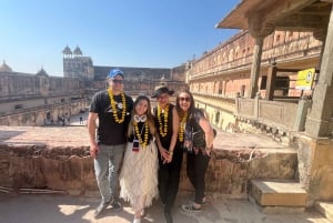 Jaipur: Half Day Tour (Amber Fort, Panna Meena, Jal Mahal)