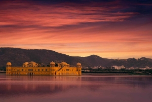 Jaipur: Heritage Walk and Photography Tour with Chai