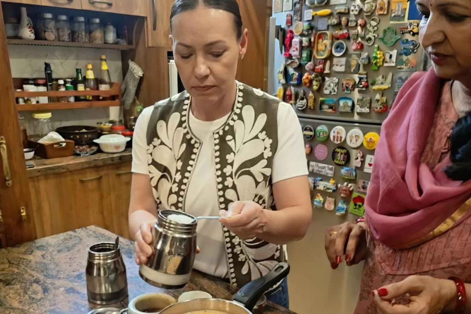 Jaipur Heritage Walking Tour & Cooking Class with a Local