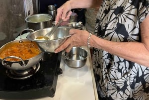 Jaipur: Kitchen is yours Cooking class with Pickup & Drop