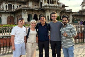 Jaipur: tour gastronómico y fotográfico de lujo en tuk-tuk con servicio de recogida.