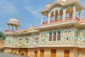 Dżajpur: Poranna wycieczka tuk-tukiem z lokalnym życiem i świątynią: