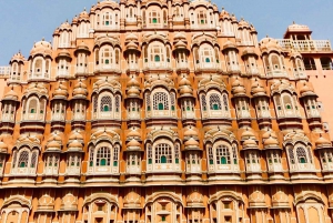 Nauti varhaisen aamun kauneudesta tuoreiden kukkien kanssa