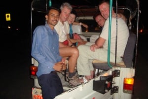 Jaipur: Night City Tour in Open Air Jeep