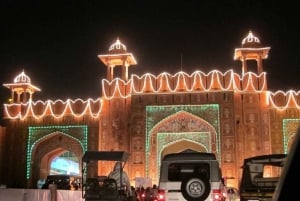 Jaipur: Night City Tour in Open Air Jeep