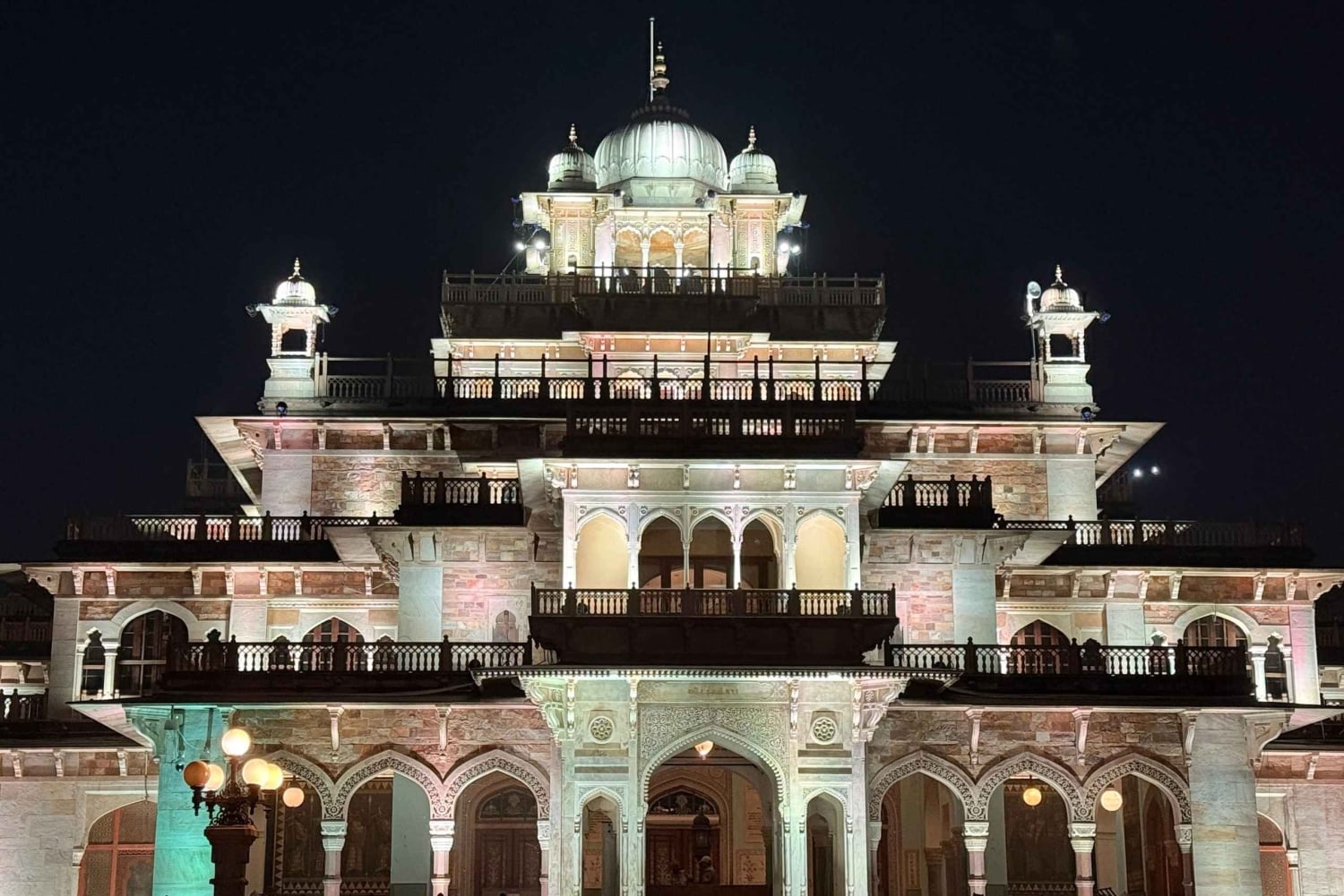 Jaipur: Nachttour durch Amer und die pinke Stadt mit einem Open-Air-Jeep