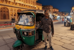 Jaipur: tour serale in tuk tuk con autista che parla inglese