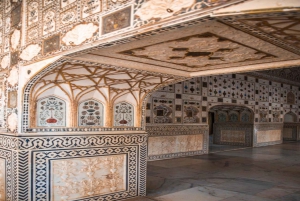 Jaipur: Yökierros Amberissa ja Pink Cityssä avoimella jeepillä