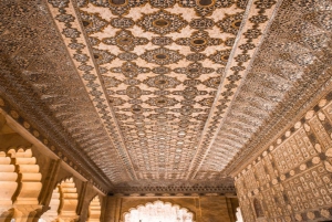 Jaipur: Yökierros Amberissa ja Pink Cityssä avoimella jeepillä