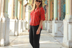 Jaipur: Patrika Gate Professional Photoshoot with Local