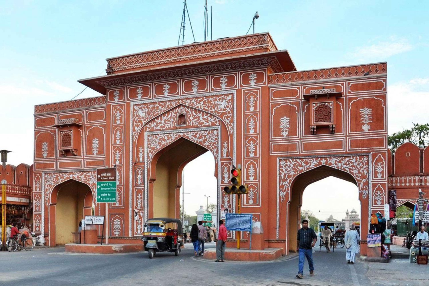Jaipur: Historical Walking Tour and Street Food Tasting