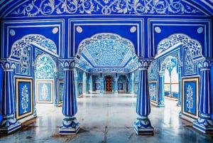 Jaipur: Wynajem prywatnego samochodu z kierowcą i elastycznymi godzinami pracy