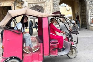 Jaipur Privat tur i staden med en kvinnodriven E-Rickshaw-resa