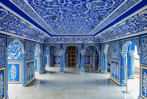 Джайпур: частная экскурсия по городу с автомобилем, гидом, билетами и обедом