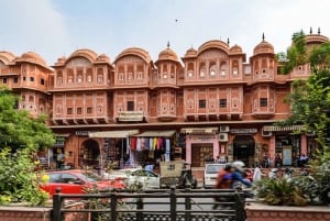 Jaipur: Privat heldagstur i byen med tuk-tuk/bil og guide